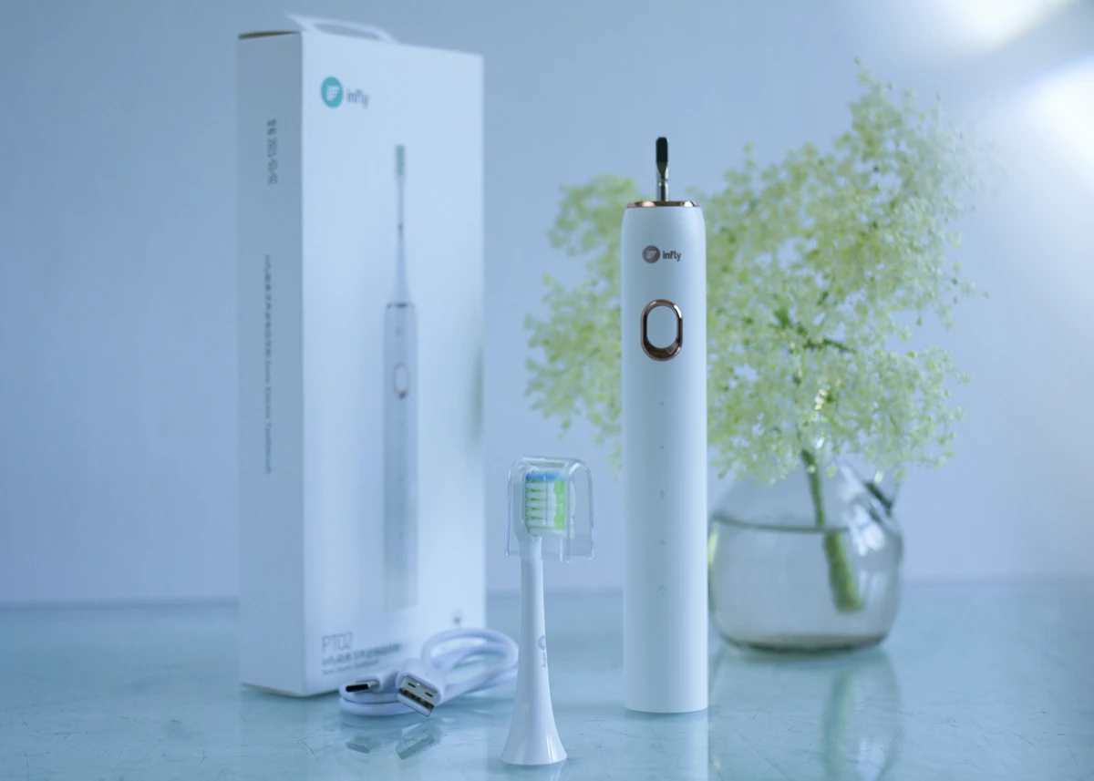 INFLY PT02 SONIC ELECTRIC TOOTHBRUSH WITH TRAVEL CASE