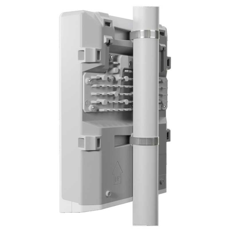 Коммутатор MikroTik CSS610-1GI-7R-2S+OUT, netPower, 8x RJ45 1000Mb/s PoE, 2x SFP+ - Изображение 2