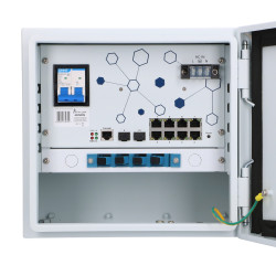 Extralink Minos | Interruttore PoE esterno | 8x RJ45 1000Mbps PoE, 2x SFP, 200W, L2, raffreddamento attivo - Immagine 4