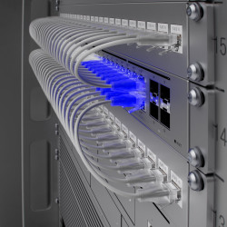 Switch Ubiquiti USW-Pro-Max-48-PoE, Etherlighting, 16x RJ45 2.5Gbps, 32x RJ45 1000Mbps, 4x SFP+, L3, 720W PoE - Imagen 6