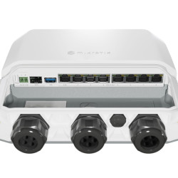 Маршрутизатор MikroTik RB5009UPr+S+OUT, 7x RJ45 1000Mb/s PoE, 1x RJ45 2.5Gb/s PoE, 1x SFP+, 1x USB 3.0, IP66 - Изображение 4
