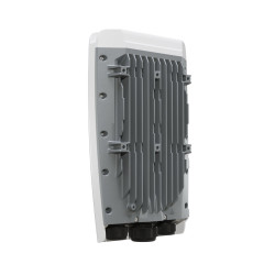 MikroTik CRS504-4XQ-OUT Anahtar, Cloud Router Switch, 4x 100G QSFP28, 1x RJ45 100Mb/s, IP66 - Görsel 2