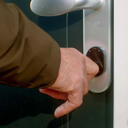 SHELLY LOQED TOUCH SMART LOCK - Immagine 4