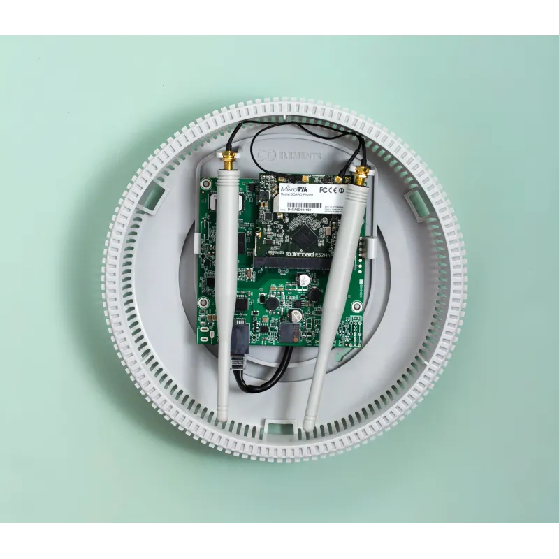 RF Elements StationBox InSpot | Kryt | Interní , montáž na zeď nebo montáž na strop, w Sada ie 2x Anténa 2,4GHz, 2dBi MMCX