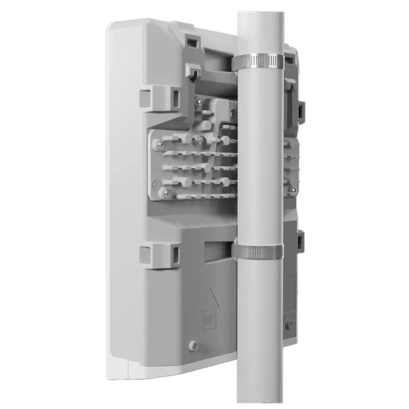 MikroTik CSS610-1GI-7R-2S+OUT | Switch | netPower, 8x RJ45 1000Mb/s PoE, 2x SFP+ - Zdjęcie 2