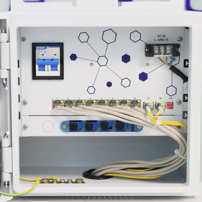Extralink Atlas | Zewnętrzny switch PoE | 8x RJ45 1000Mb/s PoE, 2x SFP, 120W, aktywne chłodzenie - Zdjęcie 4