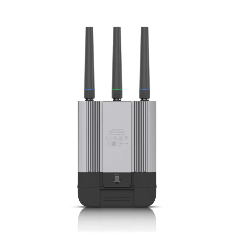 Ubiquiti UMR-Industrial-EU | Router przemysłowy | LTE Cat 4, Wi-Fi 4, 2x RJ45 1000Mb/s, nano SIM - Zdjęcie 2