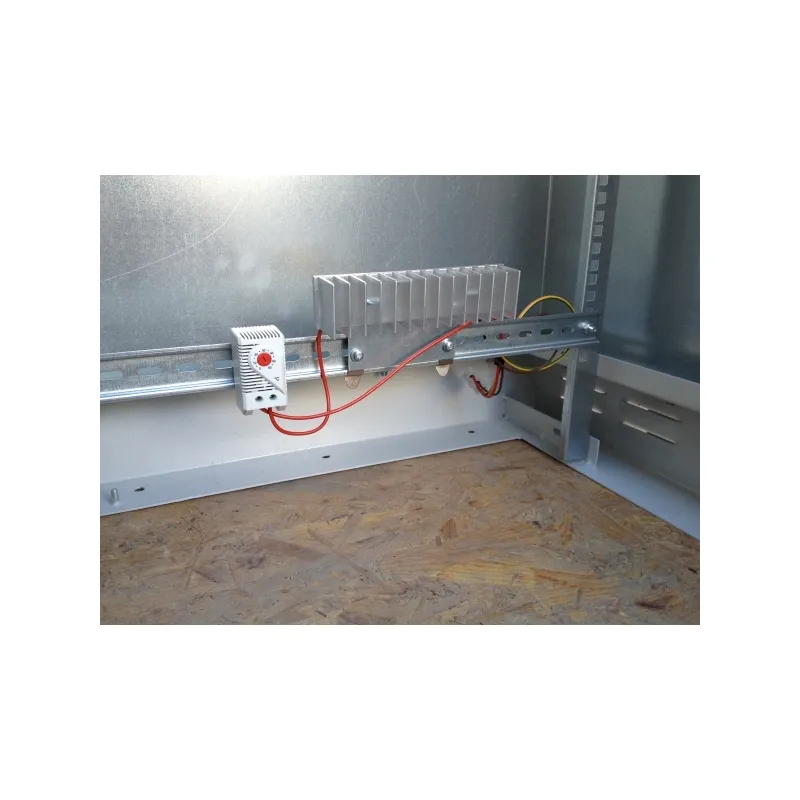 Set di Riscaldamento per Armadi Mantar con Termostato