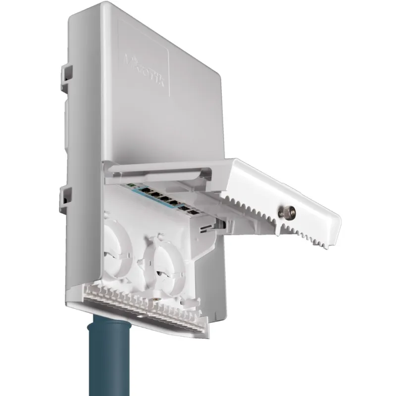 MikroTik Switch CSS610-1GI-7R-2S+OUT, netPower, 8x RJ45 1000Mb/s PoE, 2x SFP+