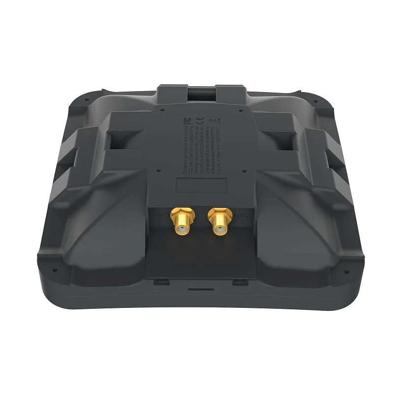 Антенна LTE MikroTik mANT LTE 5o, MTAO-LTE-5D-SQ, 699 - 2690MHz, 5dBi, 2x SMA, Омнидирекционная