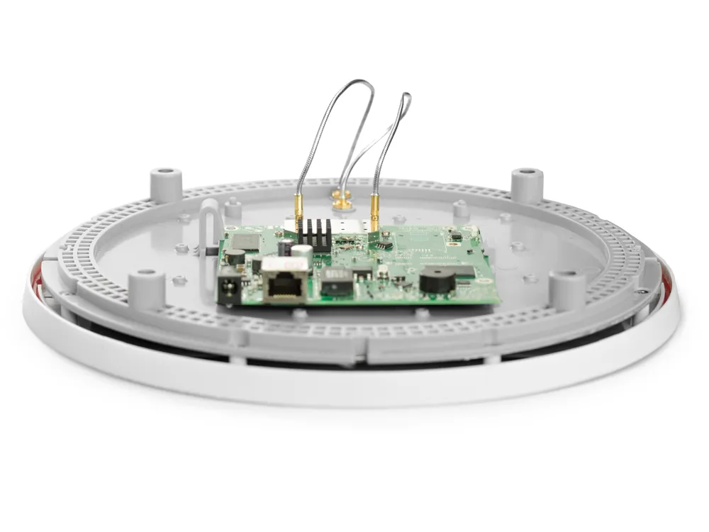 RF Elements SBX-XL-CC-5-19 | Antena | StationBox XL, 5GHz, 19dBi, 2x MMCX Izolacja polaryzacji krzyżowej>25 dB