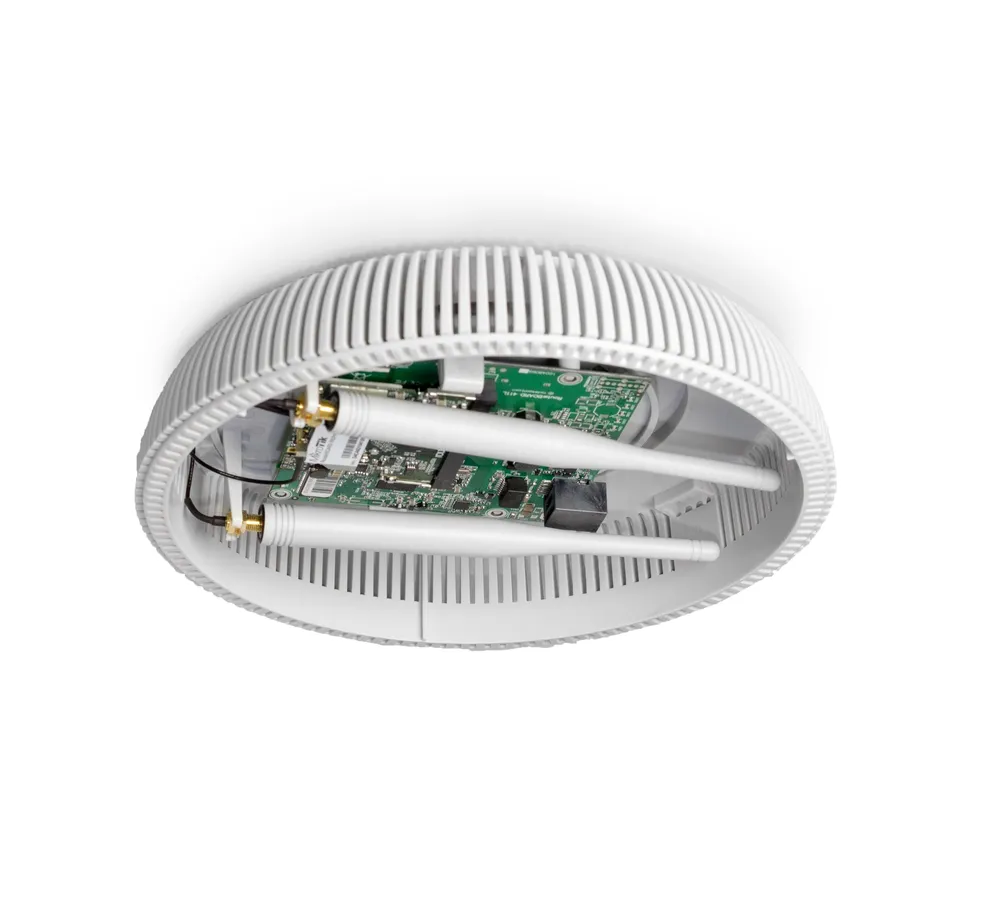 RF Elements StationBox InSpot | Recinto | interior, montado en pared y techo, 2x antenas de 2,4GHz 2dBi con conectores MMCX Kompatybilny z markąMikrotik