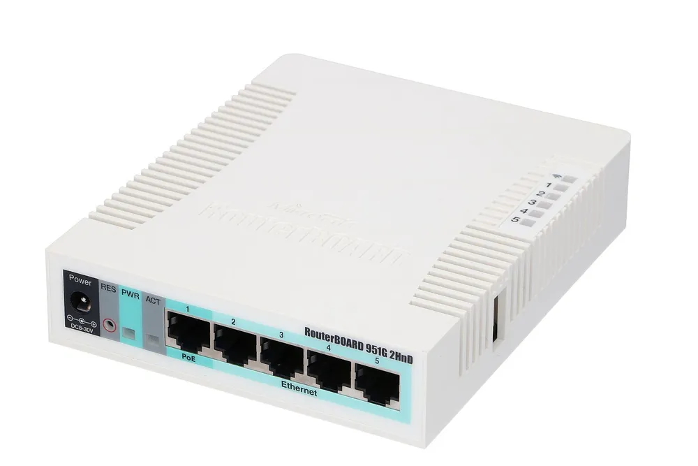 MikroTik RB951G-2HnD | WiFi Router | 2,4GHz, 5x RJ45 1000Mb/s, 1x USB Standard sieci LANGigabit Ethernet 10/100/1000 Mb/s