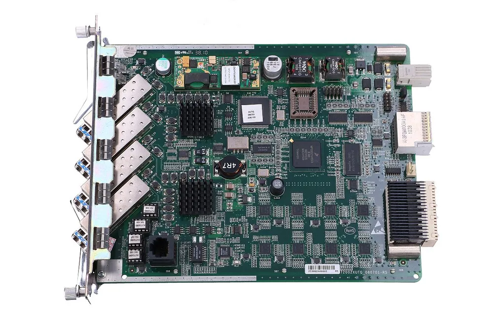CARD XUTQ (4-PORT 10GE OPTICAL ETHERNET INTERFACE UPLINK CARD FOR C300) 0