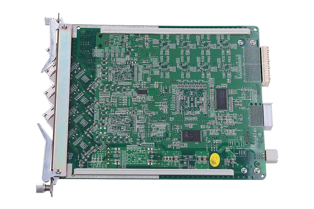 CARD XUTQ (4-PORT 10GE OPTICAL ETHERNET INTERFACE UPLINK CARD FOR C300) 1
