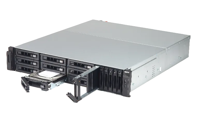 QNAP TVS-EC1580MU-SAS-RP-8GE-R2 Seria procesoraIntel Xeon /Quad-Core/