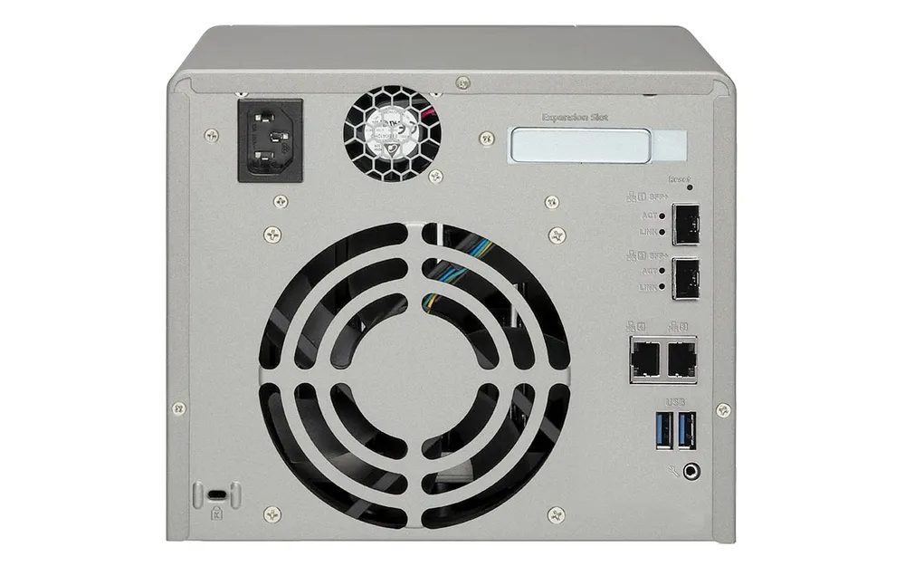 TS-531X-8G | NAS Server | SATA 6Gbps, 2x Gbe LAN, 2x SFP+, 3x USB, max. 5x HDD/SSD Ilość zainstalowanych dysków0