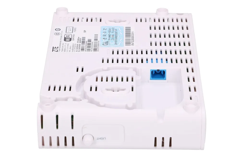 F660 V6 | ONT | 2,4GHz WiFi, 1x GPON, 1x RJ45 1000Mb/s, 3x RJ45 100Mb/s, 1x USB 6