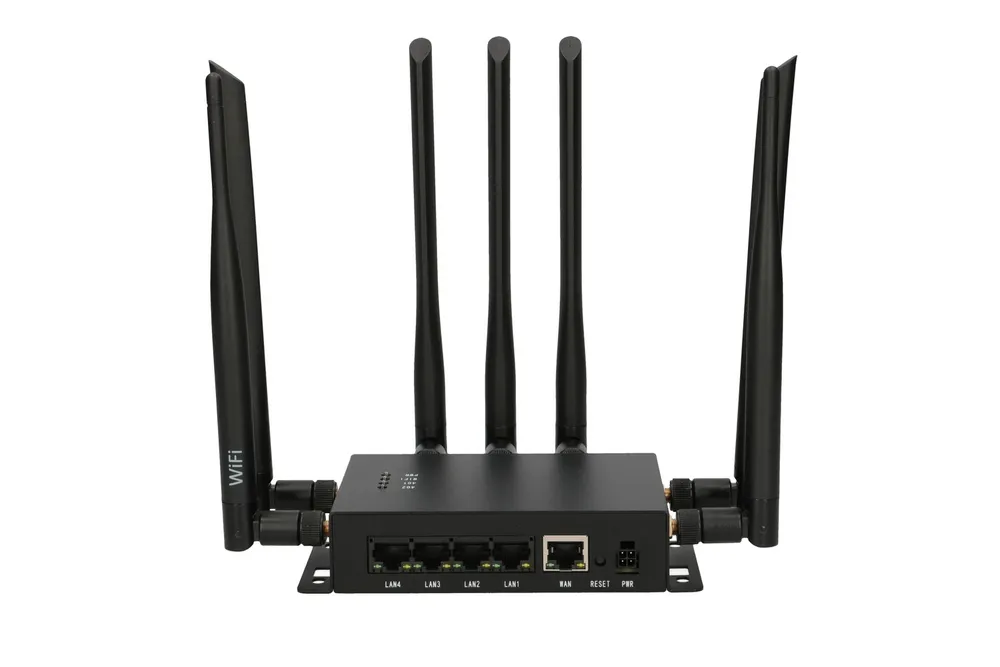 Celerway Cirrus 450 | LTE Router | CAT4 + 450MHz modem Częstotliwość pracy2.4 GHz