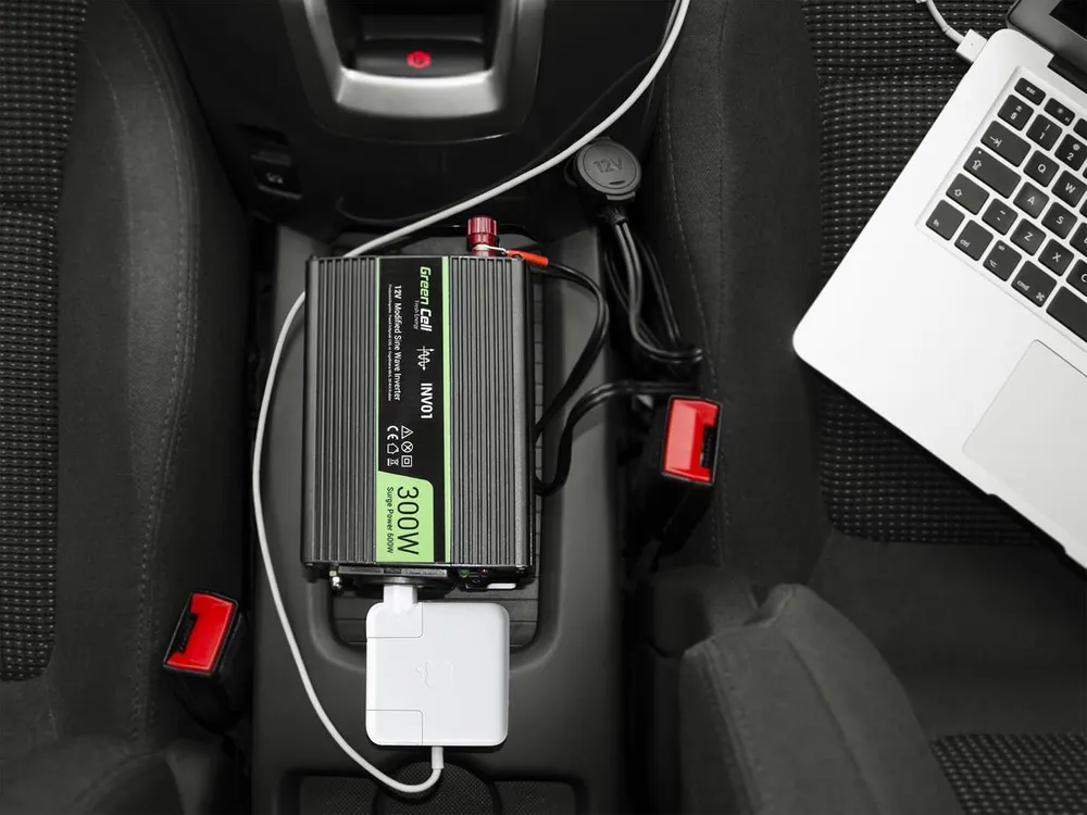 Green Cell INV06 | Convertidor de voltaje para coche | 12V, 150W Rodzaj konwersjiDC/AC