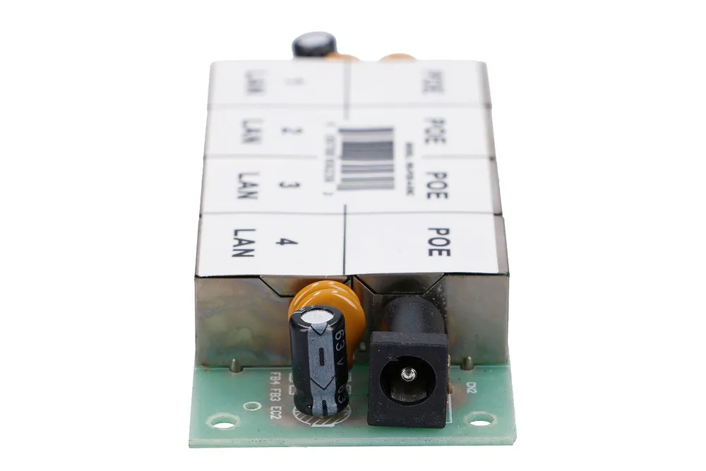 Extralink 4 Puertos | PoE Inyector | 4x 100Mb/s RJ45, Sin caja 3