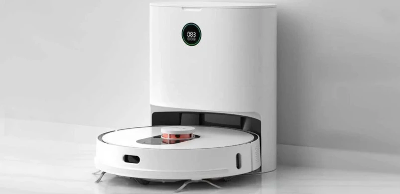 A evolução dos robôs de limpeza - uma estação base com esvaziamento automático de latas de lixo