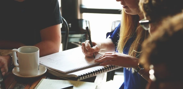 Trabalhar e estudar a partir de casa? Veja como você pode tornar essas atividades muito mais fáceis!