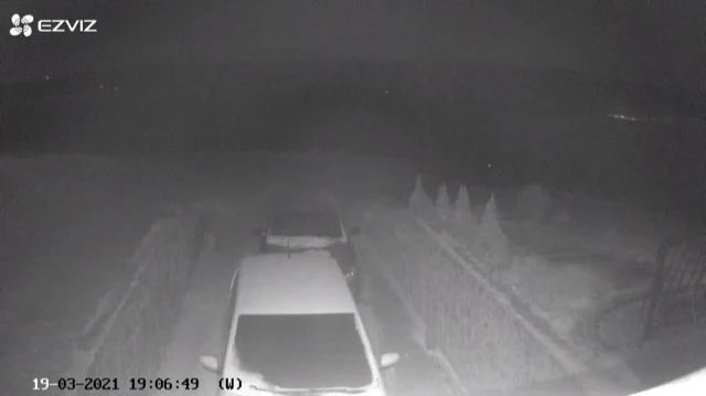 Gravação de visão noturna - Ezviz TY2