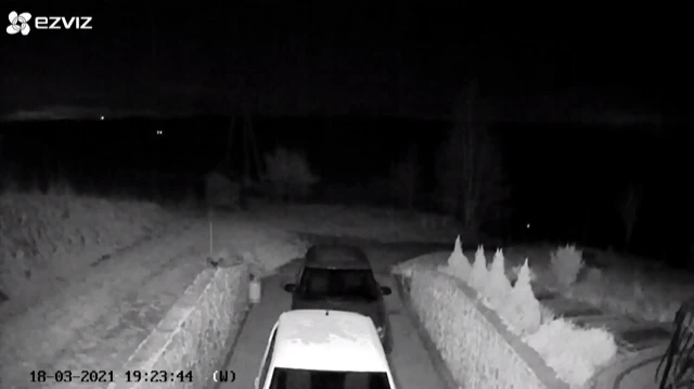 Ezviz C3WN após o anoitecer