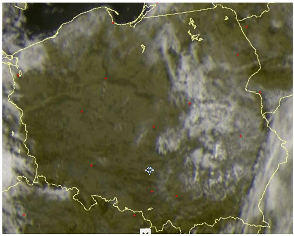 Trabalhando durante a cobertura de nuvens pesadas: