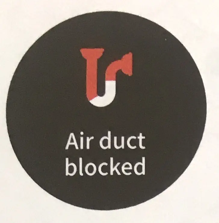 Należy sprawdzić czy dysze nie uległy zablokowaniu przez coś większego co przez przypadek mogło się dostać do wnętrza w czasie odkurzania Należy sprawdzić czy dysze nie uległy zablokowaniu przez coś większego co przez przypadek mogło się dostać do wnętrza w czasie odkurzania