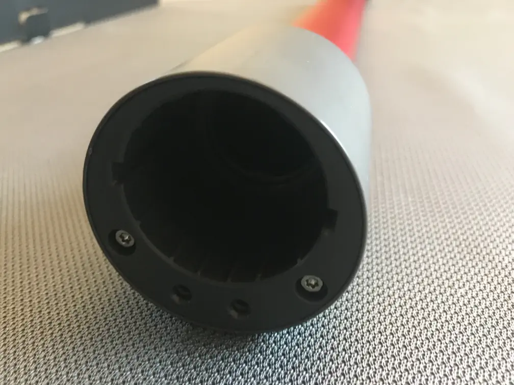 Długa rura przedłużająca do pracy w pionie Długa rura przedłużająca do pracy w pionie