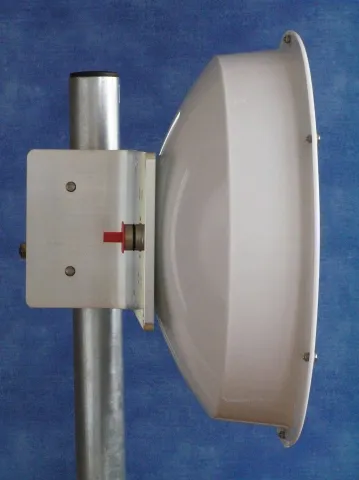 Jirous JRMA-380 10/11 | Parabolik anten | 10.1 – 11.7GHz, 28dBi, Mimosa B11 için özel  Częstotliwość anteny11 GHz
