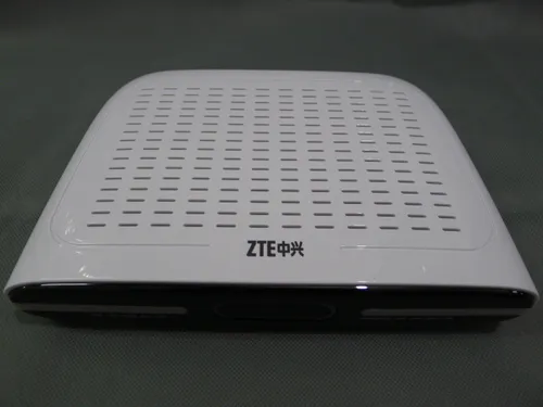 ZTE ZXA10 F660 GPON ONT (4GE+2POTS+WIFI+USB,SC/APC) Ilość portów LAN4x [10/100/1000M (RJ45)]
