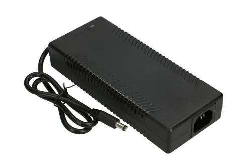 Extralink 24V 144W | Fonte de alimentaçao | 6A, plugue jack 5,5 / 2,1 mm Moc zasilacza> 100W