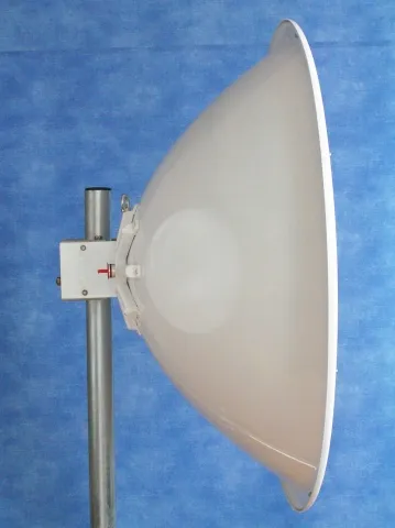 Jirous JRMD-900 10/11 | Antena parabólica | 10,1 - 11,7 GHz, 37 dBi, dedicada a Mimosa B11 Częstotliwość anteny10 GHz - 12 GHz