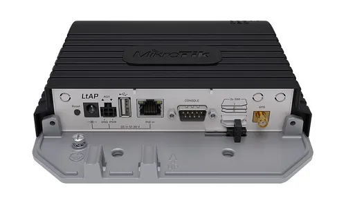 MikroTik LtAP LTE kit | Роутер LTE/4G | RBLtAP-2HnD&R11e-LTE, LTE 150Mb/s, 2,4GHz, 1x RJ45 1000Mb/s, 2x miniPCI-e, 3x SIM, 1x USB Ilość portów LAN1x [10/100/1000M (RJ45)]
