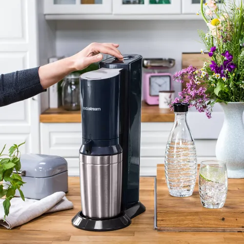 SODASTREAM SODA MAKER CRYSTAL BLACK INCL. 1 GLASBOTTLE Ładowarka saturatora dołączonaTak