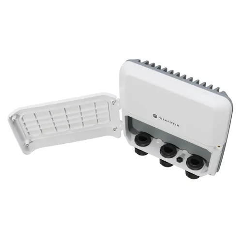 MikroTik RB5009UPr+S+OUT | Router | 7x RJ45 1000Mb/s PoE, 1x RJ45 2.5Gb/s PoE, 1x SFP+, 1x USB 3.0, IP66 Ethernet WANNie