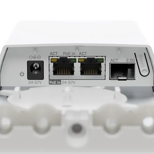Mikrotik FTC21 | Convertitore fibra-rame | 2x GbE RJ45, 1x 2.5G SFP, ingresso 802.3af/at, IP55 3