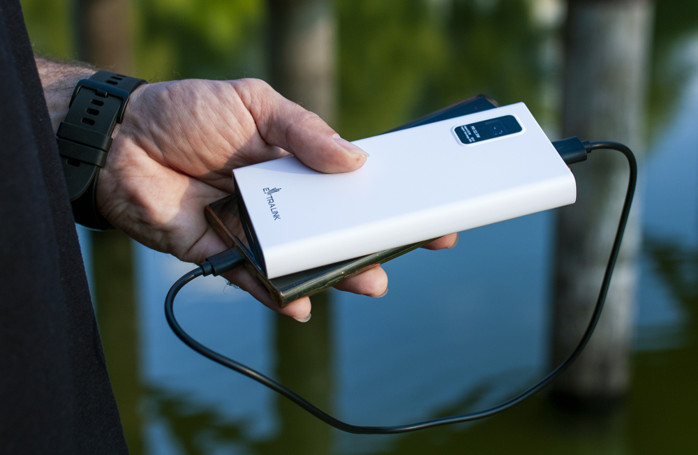 EXTRALINK EPB-067W 10000MAH RYCHLÉ NABÍJENÍ POWER BANKA ČERNÁ