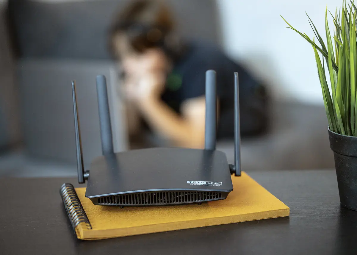 TOTOLINK LR350 2.4GHZ WIRELESS 4G LTE ROUTER batna24