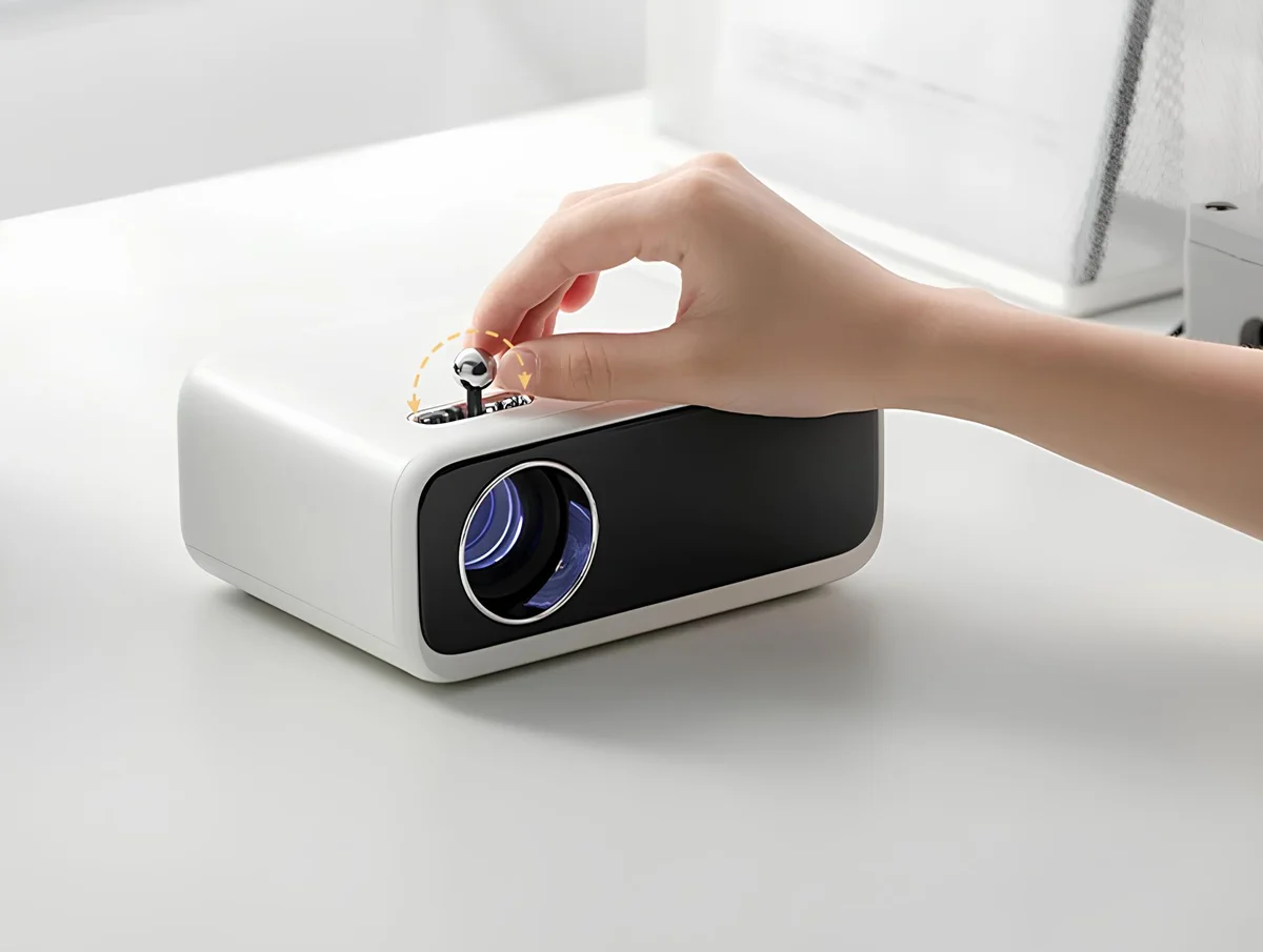 WANBO MINI MULTIMEDIA PROJECTOR, HD 720P, 250 ANSI