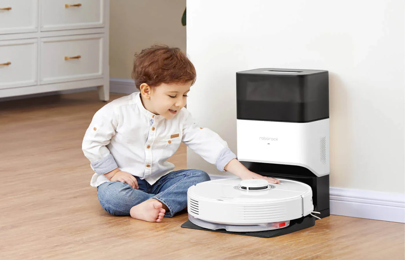 ROBOROCK Q7 MAX+ BLACK ROBOT VACUUM CLEANER