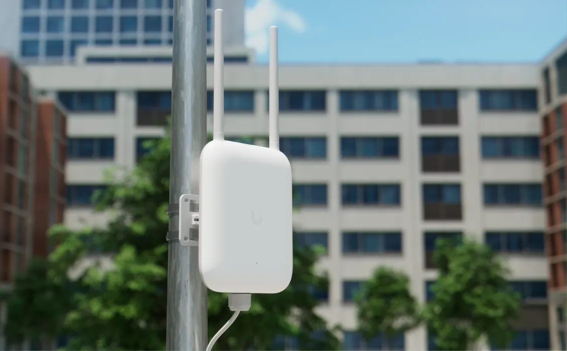 UBIQUITI U7-PRO-OUTDOOR WI-FI 7 AP, 6GHZ, 2.5GBE UPLINK, 300+ CLIENTS, IP67